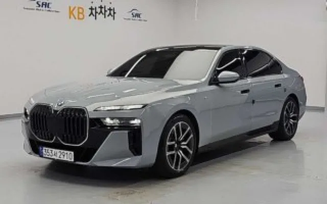 중고차구입비용 7시리즈 (G70) 740i sDrive M 스포츠 매물 사진 14 - 2023/09 21,644km