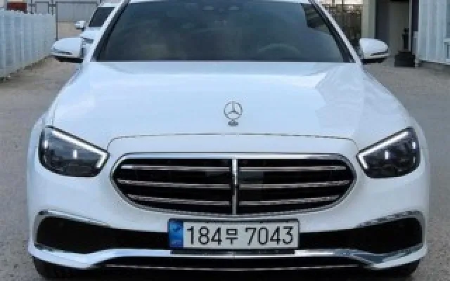 중고차구입비용 E-클래스 W213 E300e 4MATIC 익스클루시브 매물 사진 11 - 2023/05 22,040km
